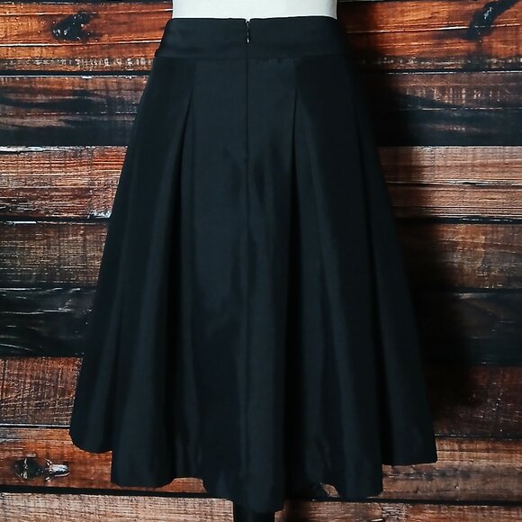 White House Black Market Skirt Size 0 Blac Flared Full Pleated Zip Back Pockets - Picture 3 of 8